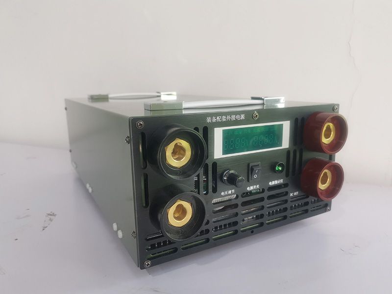 坦克啟動(dòng)電源